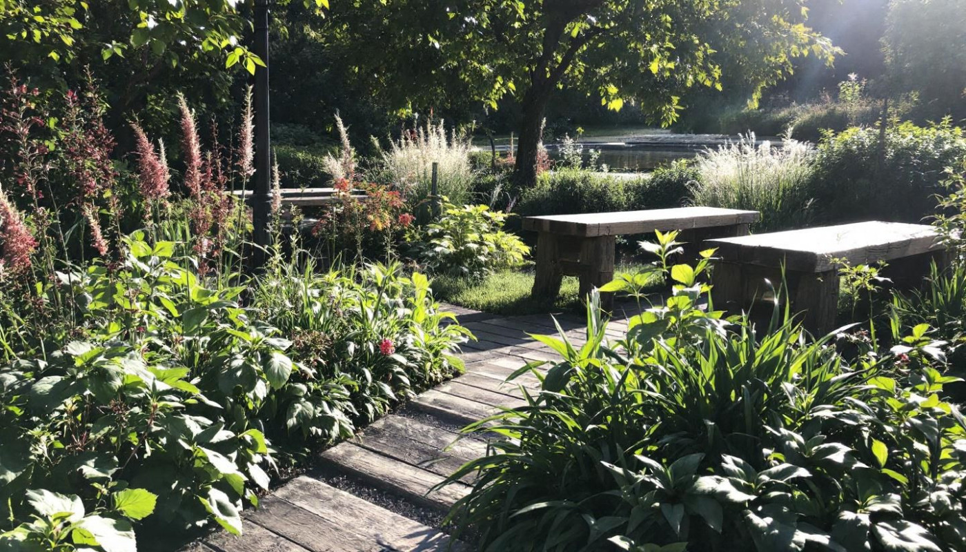 Wie ökologische Gartengestaltung das Wohlbefinden steigern kann?